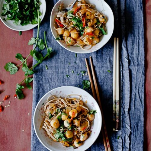 Soba Noodles with Scallops in Wine Sauce | Playful Cooking