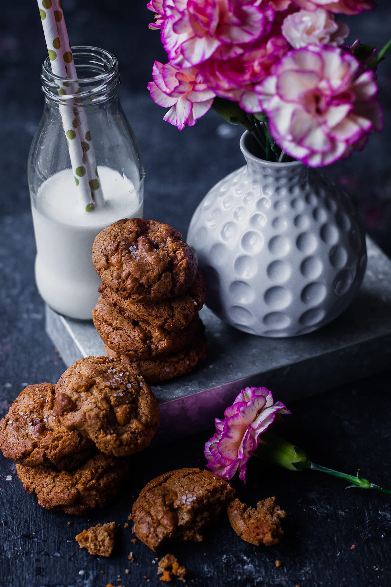 Almond Butterscotch Chips Cookies | Playful Cooking #flourless #cookies #almond