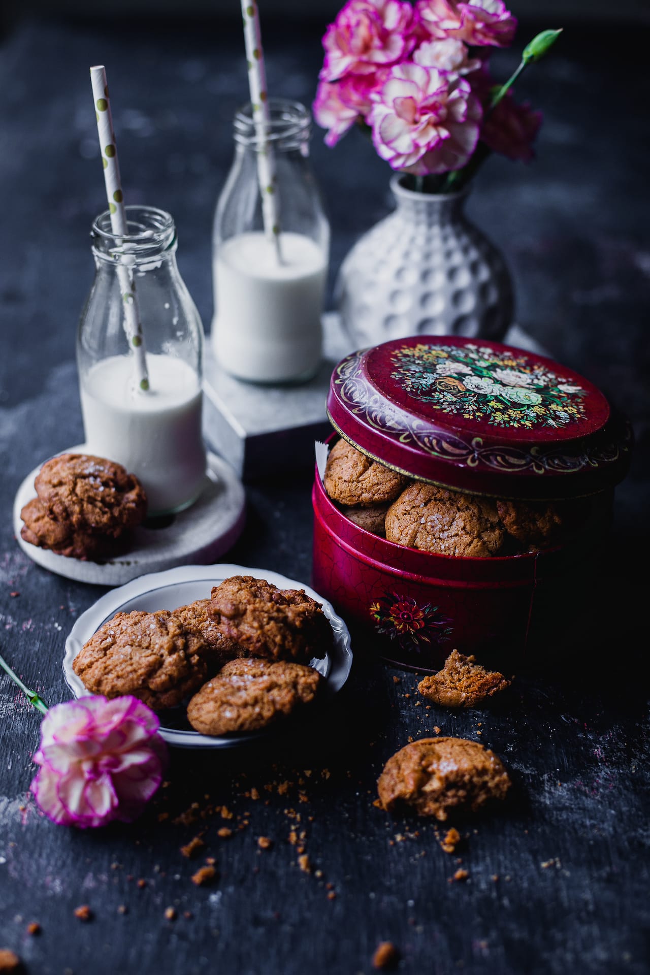 Almond Butterscotch Chips Cookies | Playful Cooking #flourless #cookies #almond