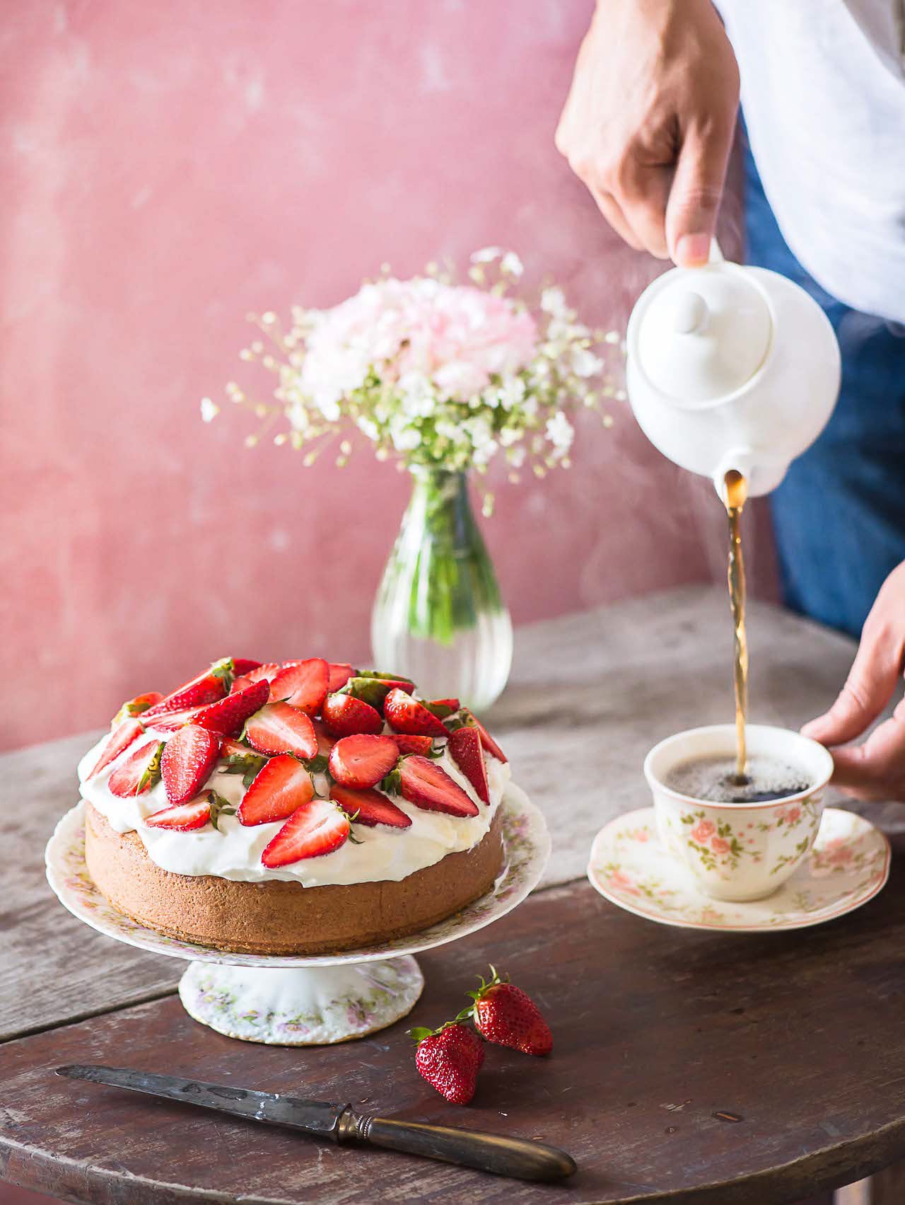 Roasted Almonds Cake With Strawberries & Cream (The White Ramekins) | Playful Cooking