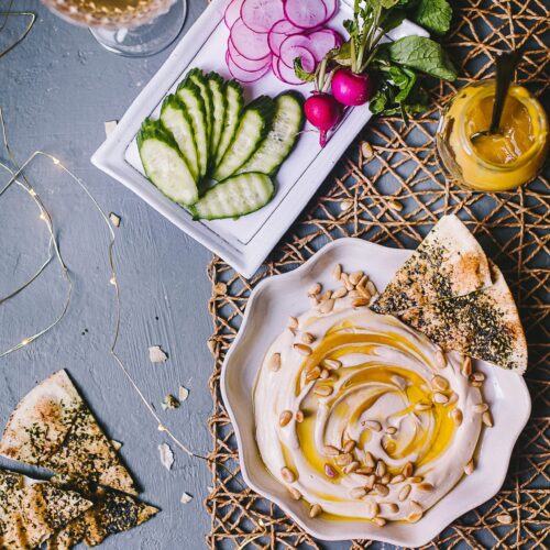 Honey Dijon Hummus with Zaatar Pita Chips | Playful Cooking #hummus #foodphotography #honey #dijon #zaatar #pitachips