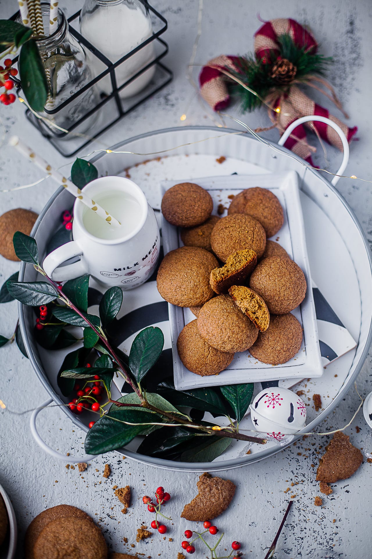 Ginger Cinnamon Molasses Cookies - 2 Ways | Playful Cooking #bakingwithkids #cookies #baking #foodphotography