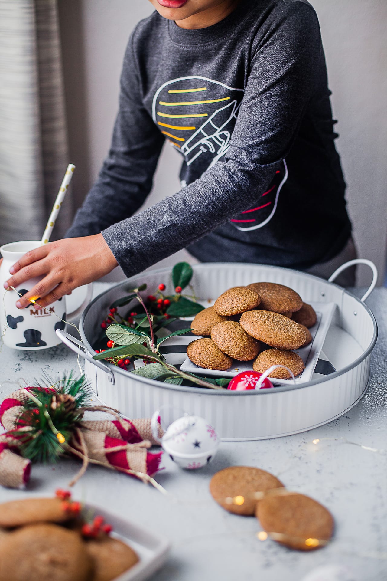 Ginger Cinnamon Molasses Cookies - 2 Ways | Playful Cooking #bakingwithkids #cookies #baking #foodphotography