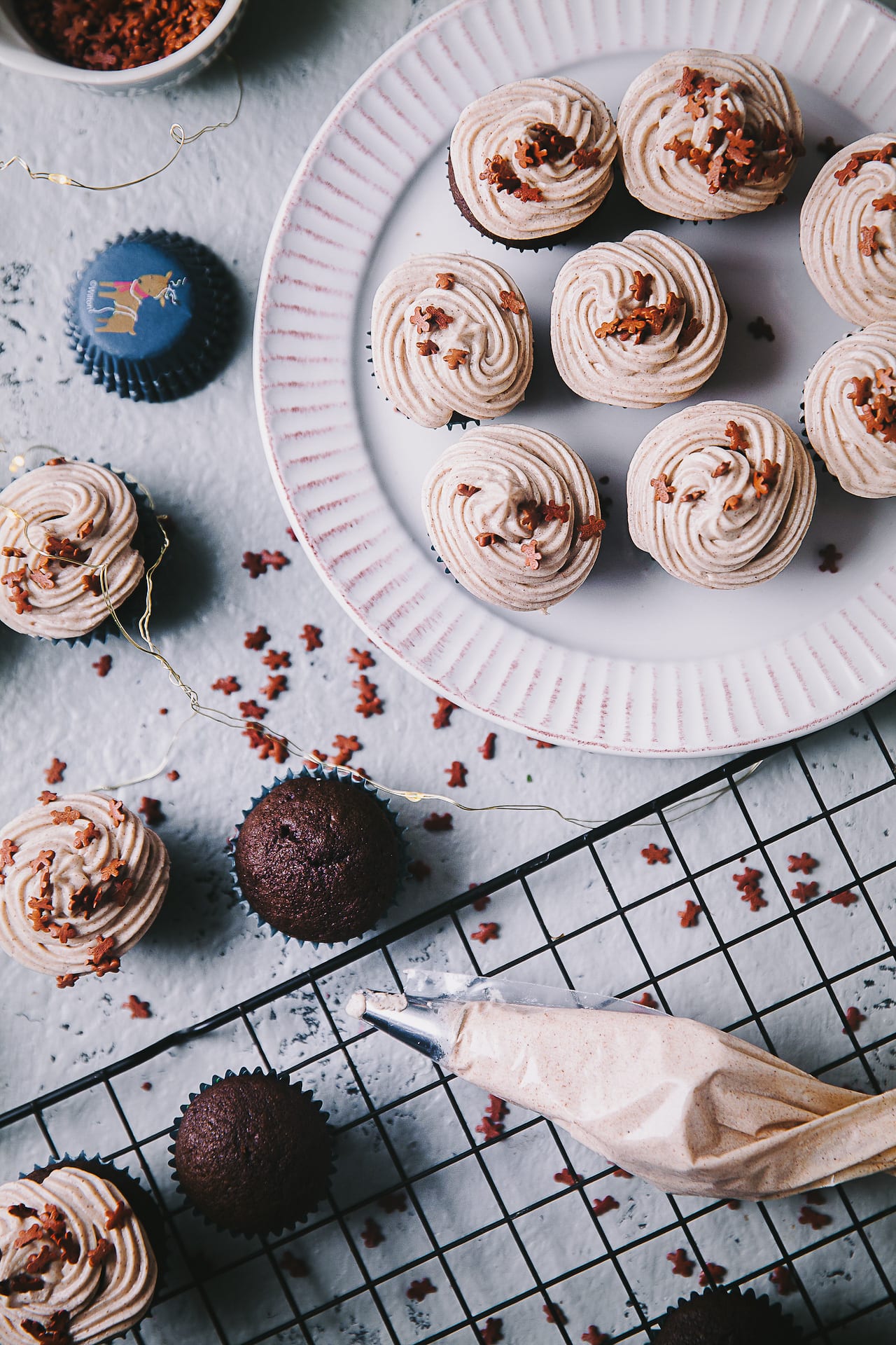 Holiday Treats | Playful Cooking #cupcakes #gingerbread #cupcakes #buttercream #foodphotography