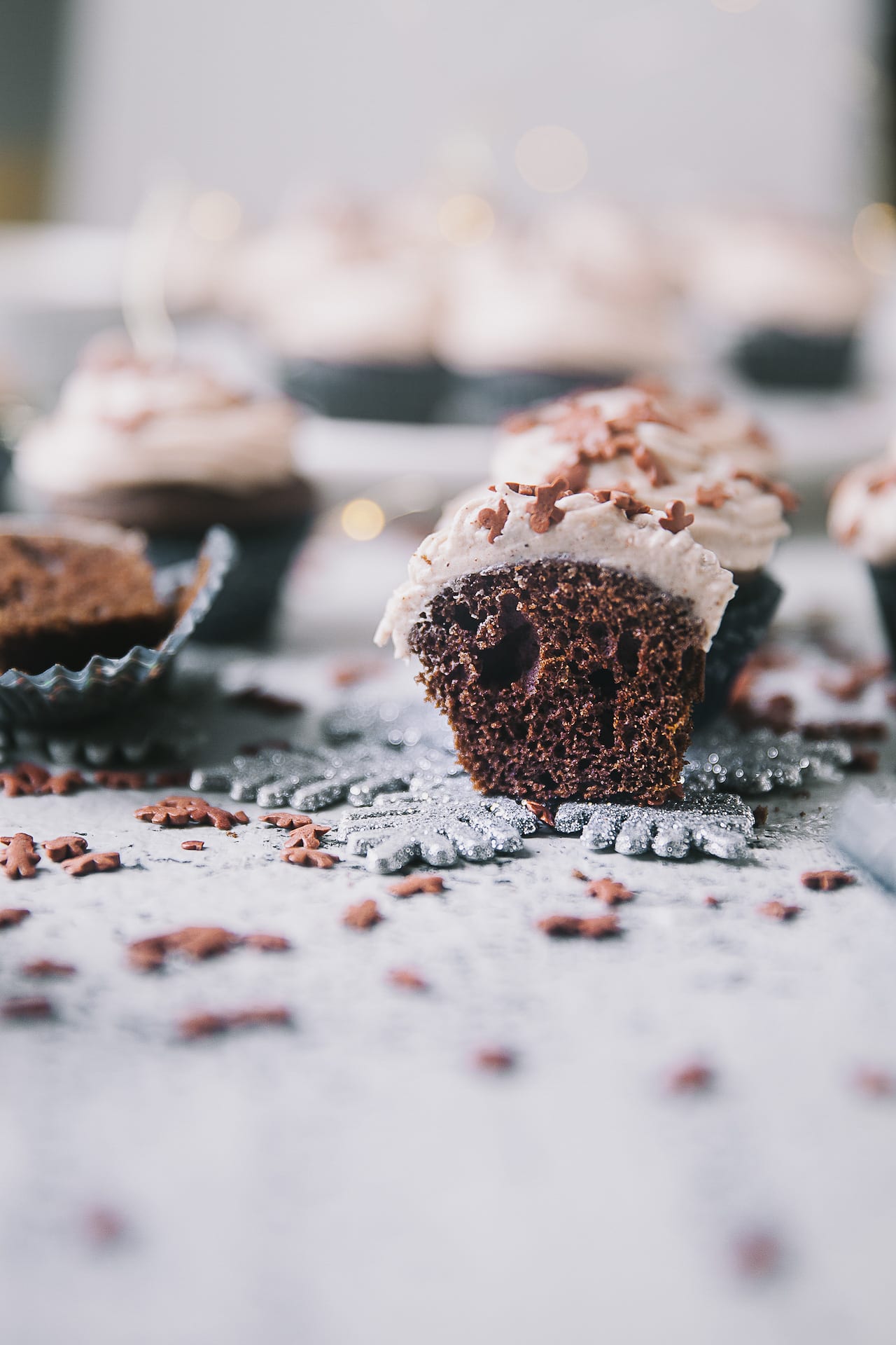 Holiday Treats | Playful Cooking #cupcakes #gingerbread #cupcakes #buttercream #foodphotography