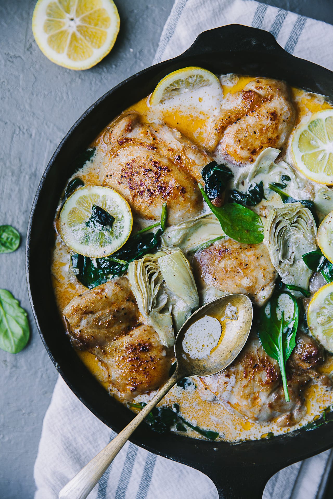 Chicken Artichoke Spinach Creamy Skillet | Playful Cooking #chicken #skillet #foodphotography #artichoke #spinach #foodstyling #playfulcooking