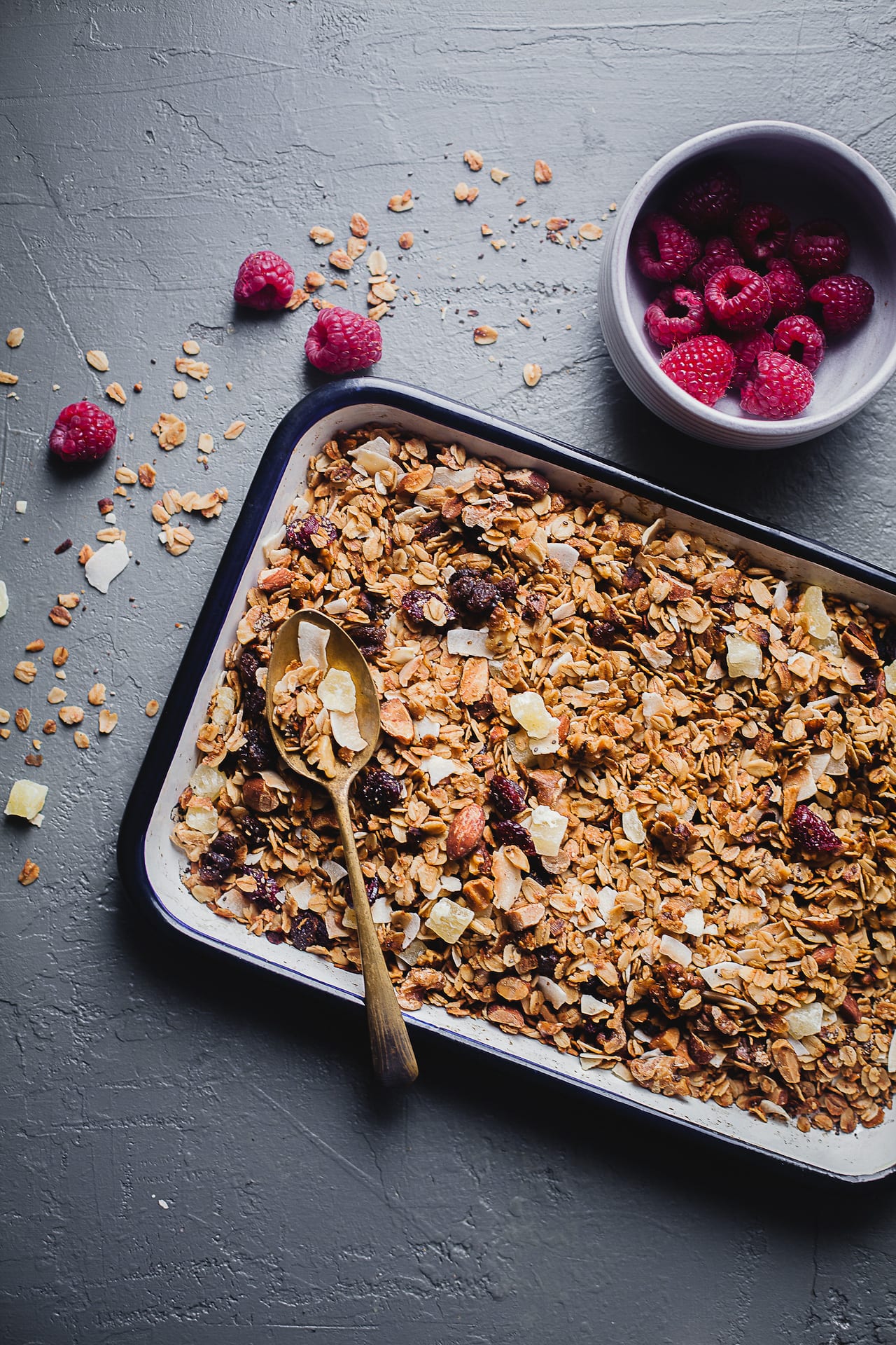 Super Simple Fruits and Nuts Granola | Playful Cooking #granola #simple #breakfast #foodphotography