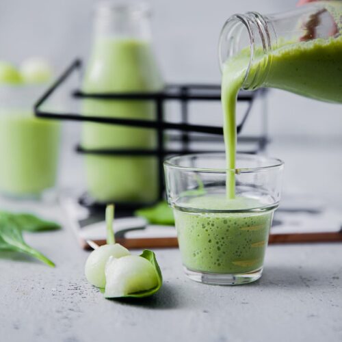 Melon Smoothie (6 INGREDIENTS) | Playful Cooking #smoothie #melon #spinach #foodphotography #drinks