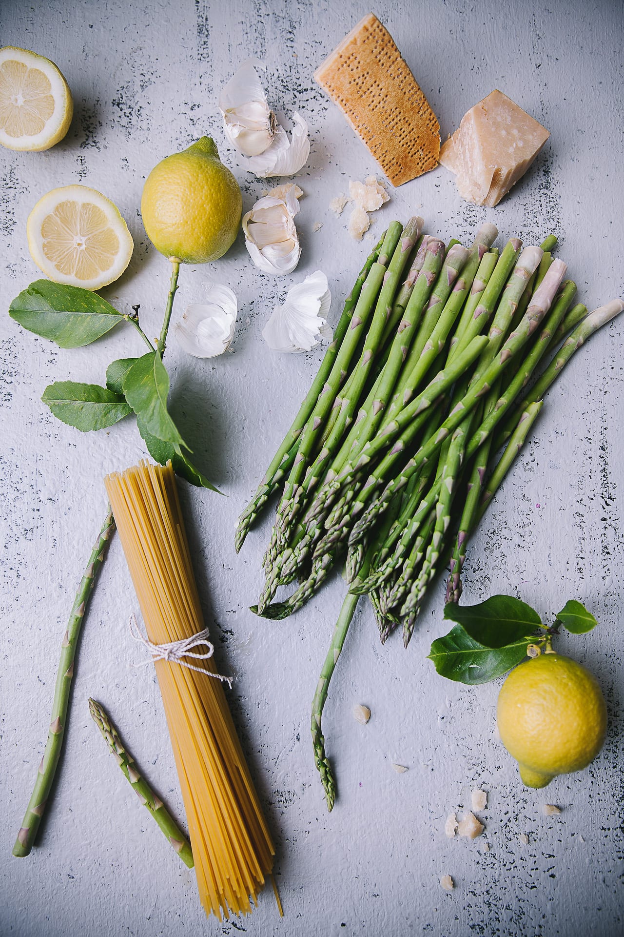 Ingredient shots for Asparagus Spaghetti (Pasta with Asparagus) #foodphotography #pasta #photography #noodles #spaghetti #easy #5ingredients