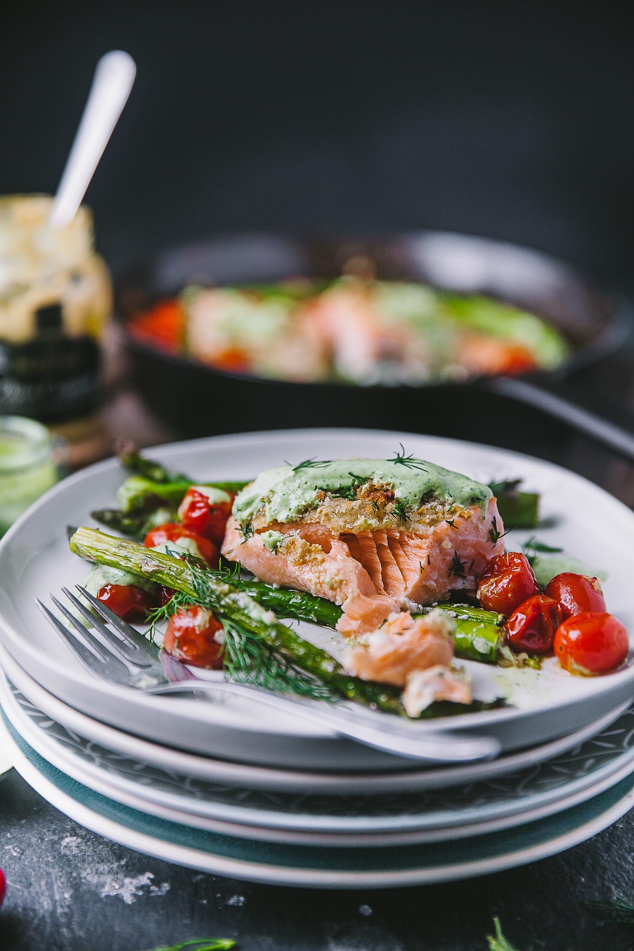 Easy Salmon Spring meal #asparagus #dill #sidedish #mustard #yogurt