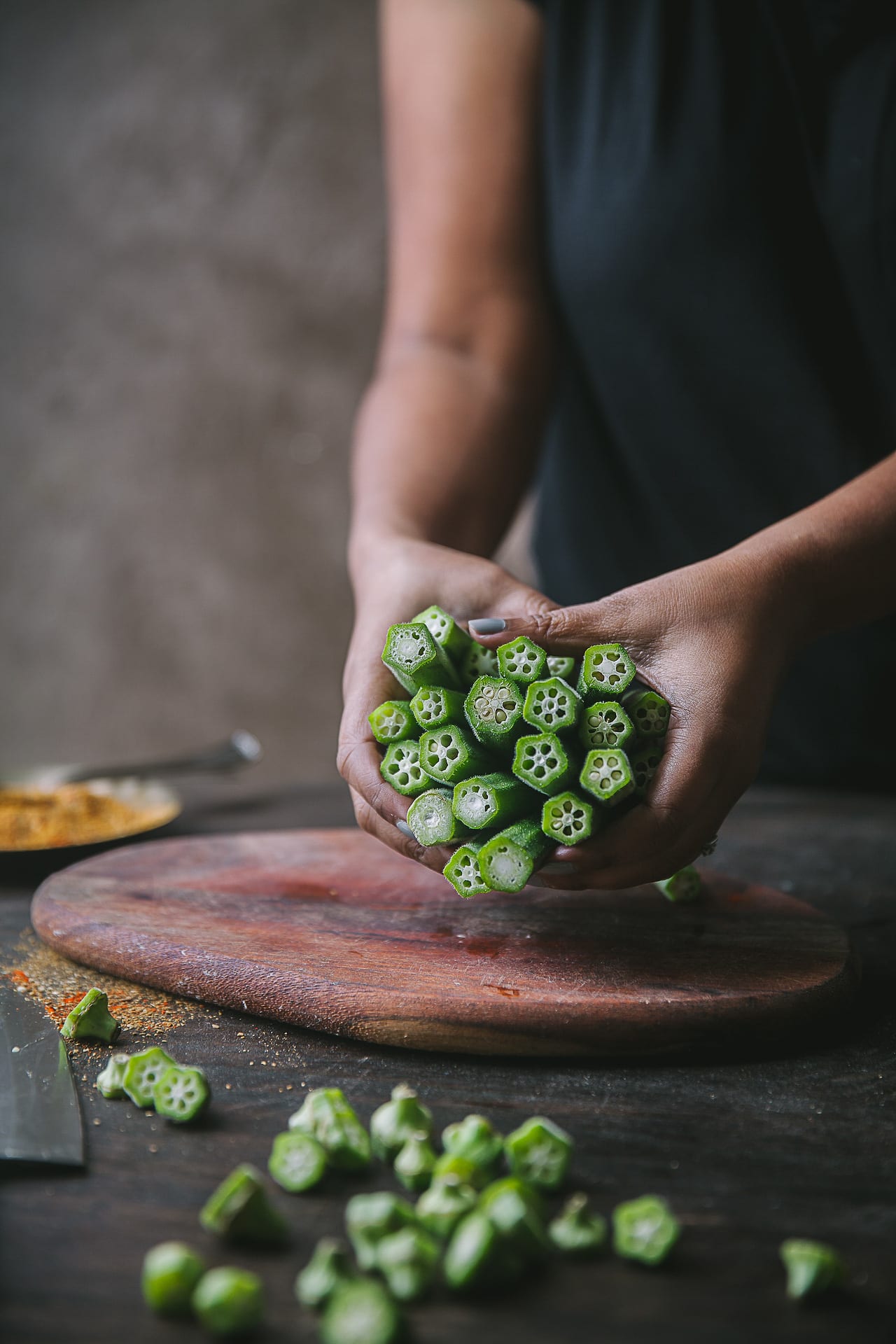 Learn how to pick fresh okra | Playful Cooking #okra #bhindi #playfulcooking #foodphtography