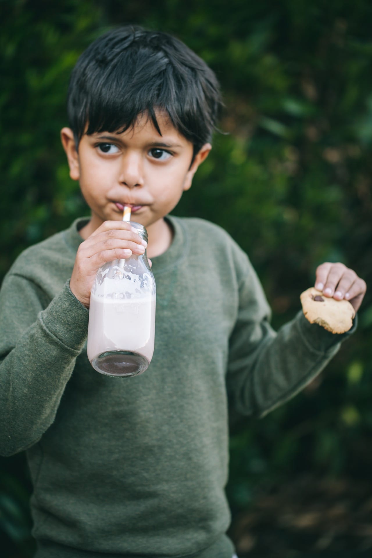 Evening Snack - Kid Photography #phtography #milk #canon #ad #RealMilkMoment #LoveWhatsReal