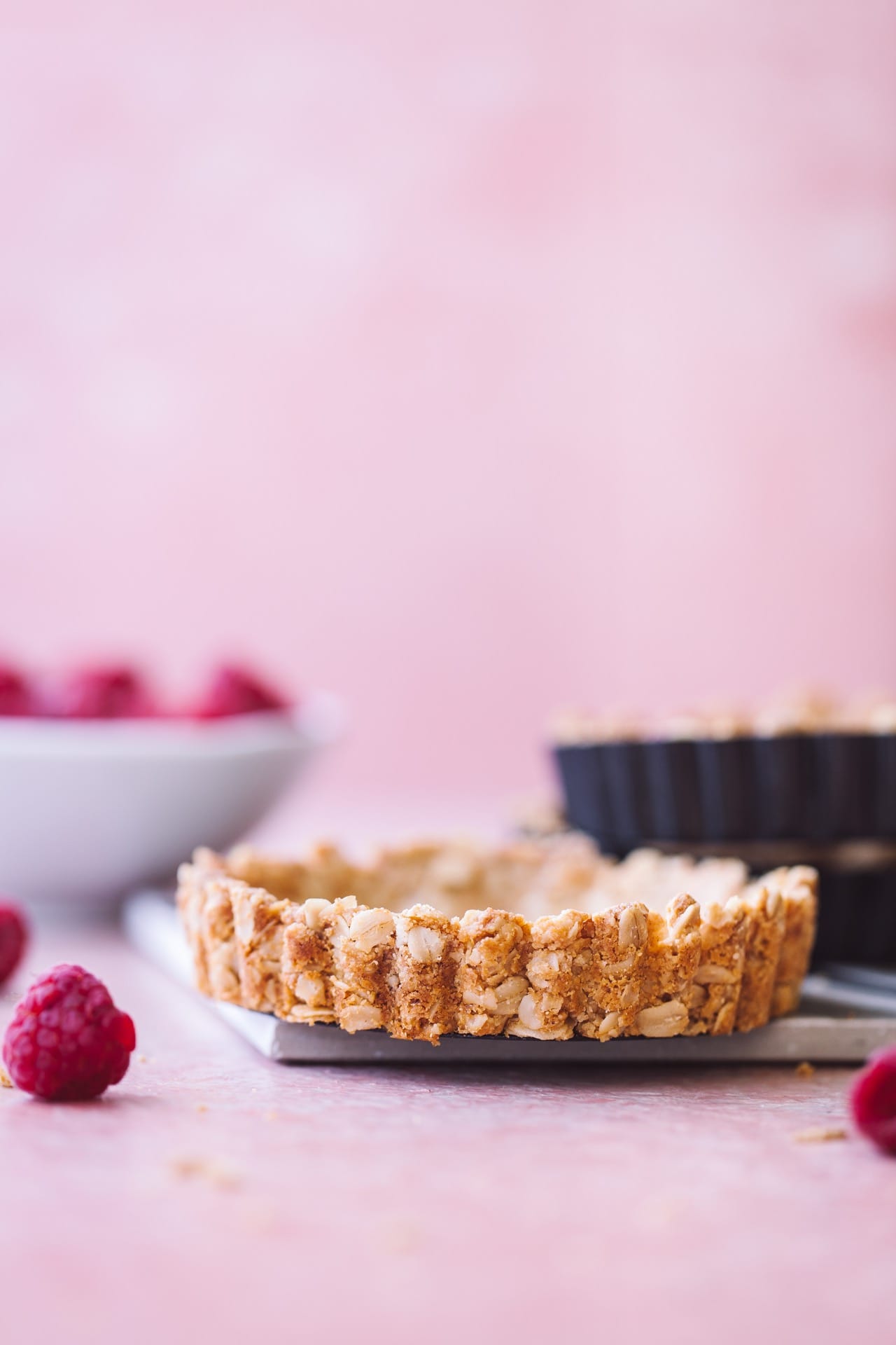 Granola Crust Chia Pudding Tart | Playful Cooking #granola #chiapudding #breakfast #foodphotography