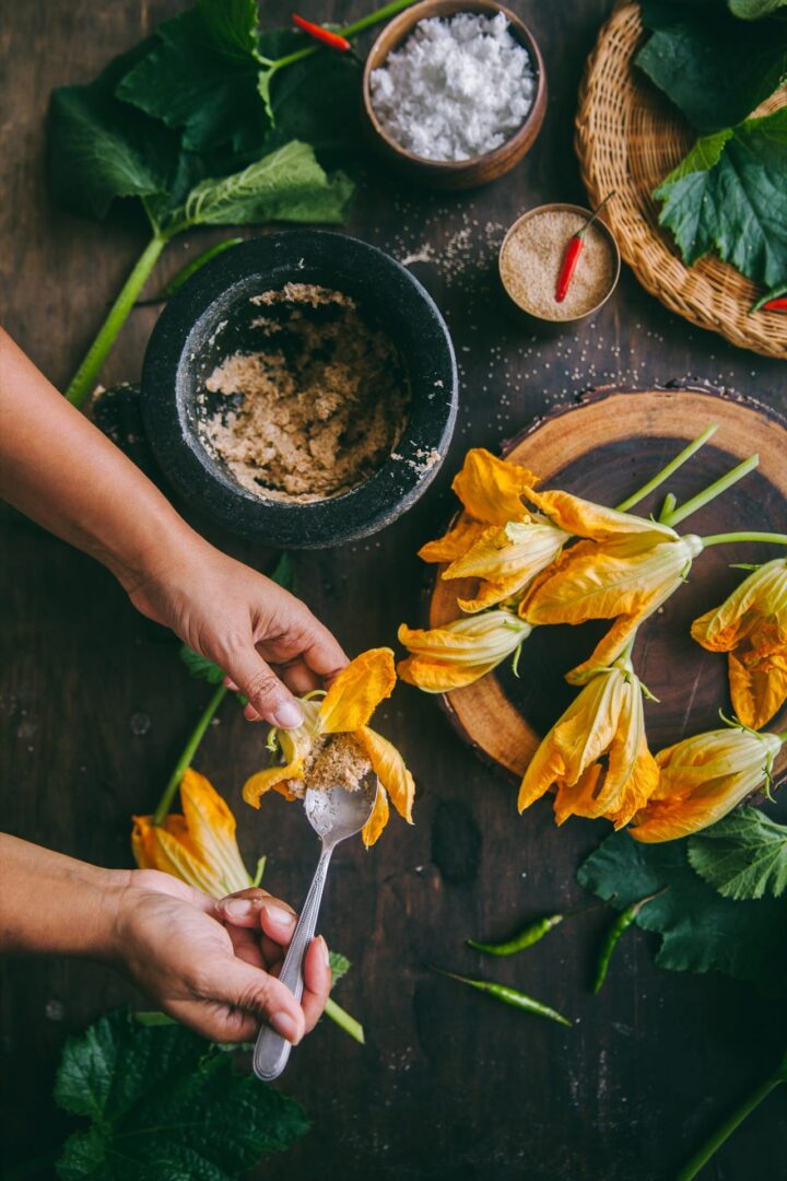 zucchini blossoms coconut poppyseeds 03