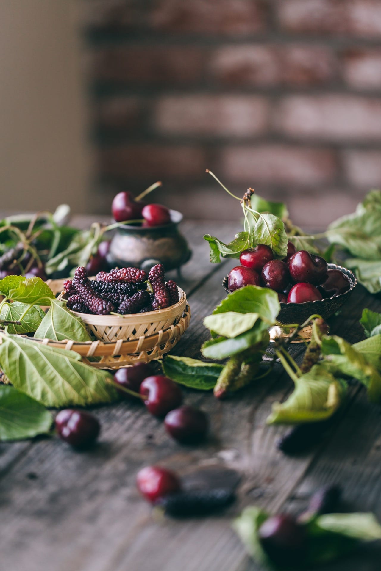Fresh mulberries and Cherries #mulberries #fruits #summer #berries #foodphotography