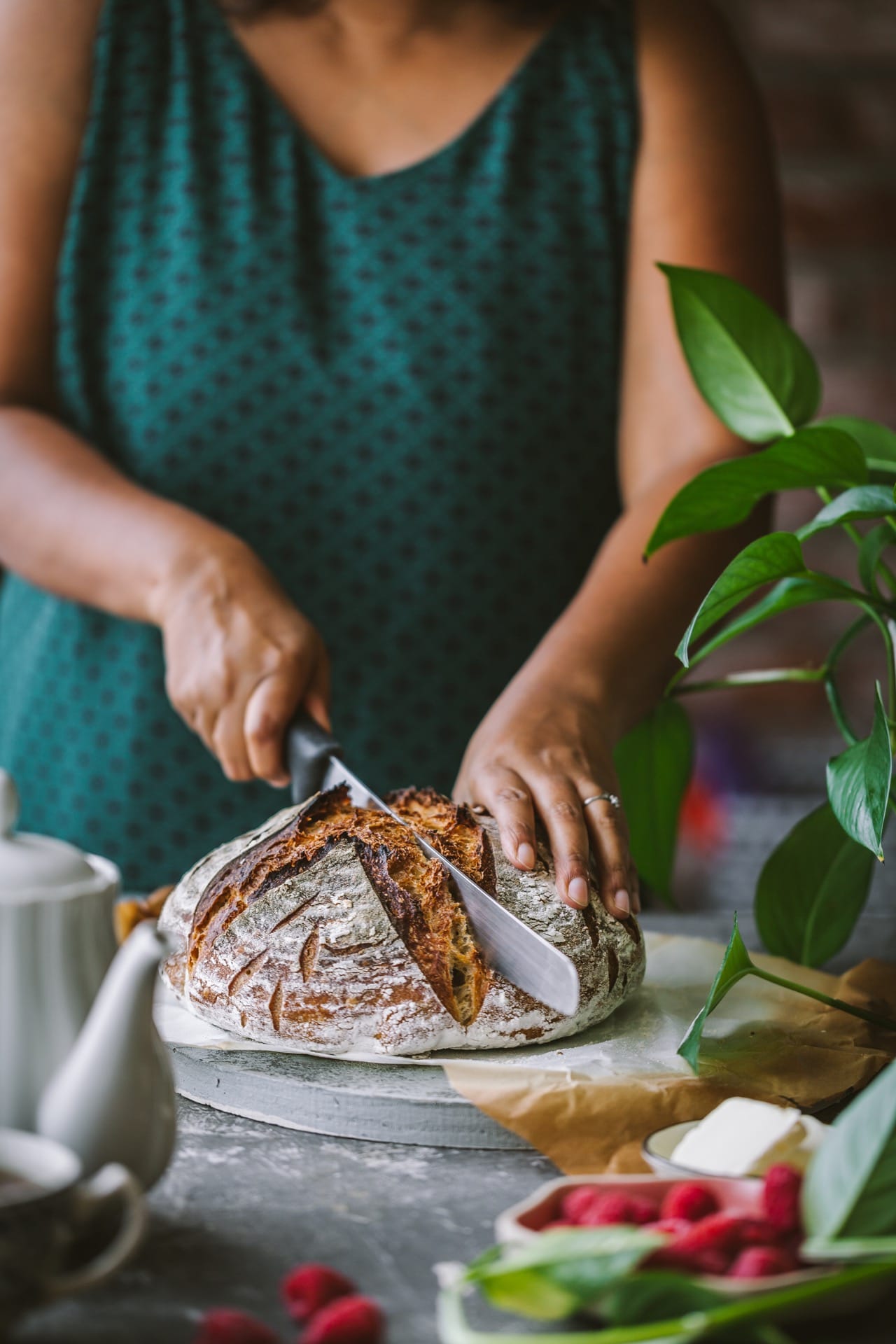 Slicing bread