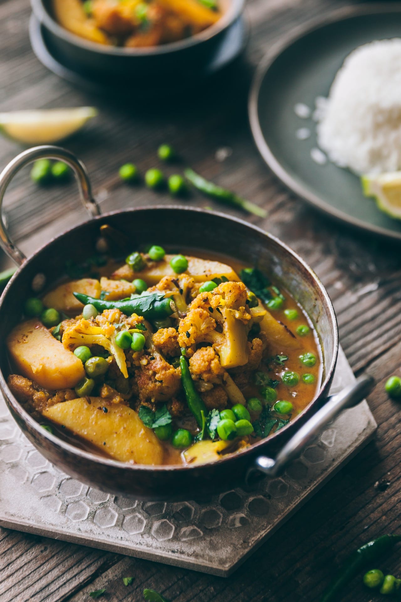 Bengali style Cauliflower Curry - Playful Cooking