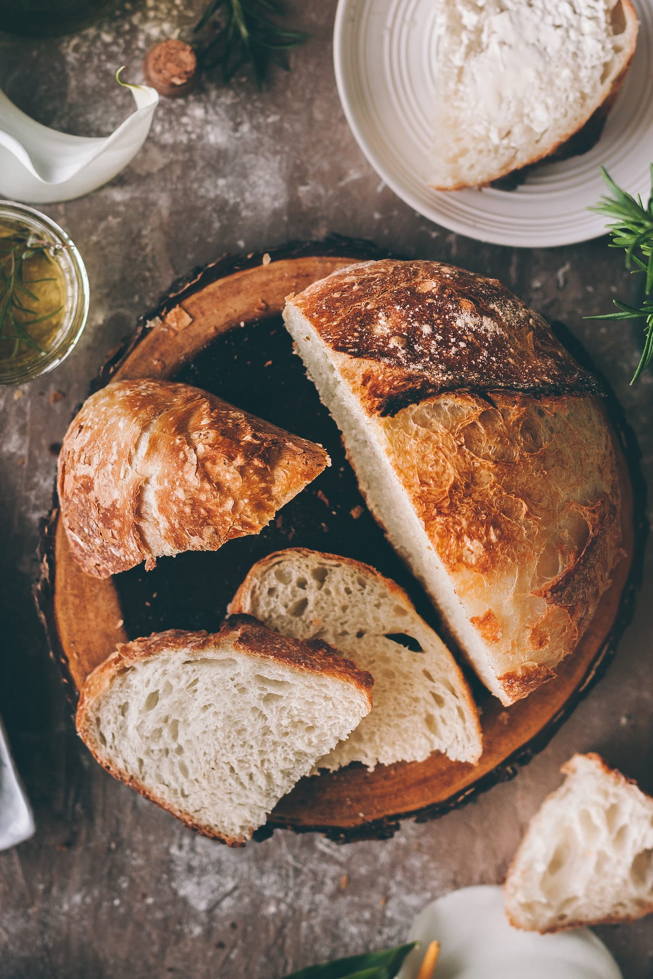 Homemade Easy Artisan Boule - No Knead! 