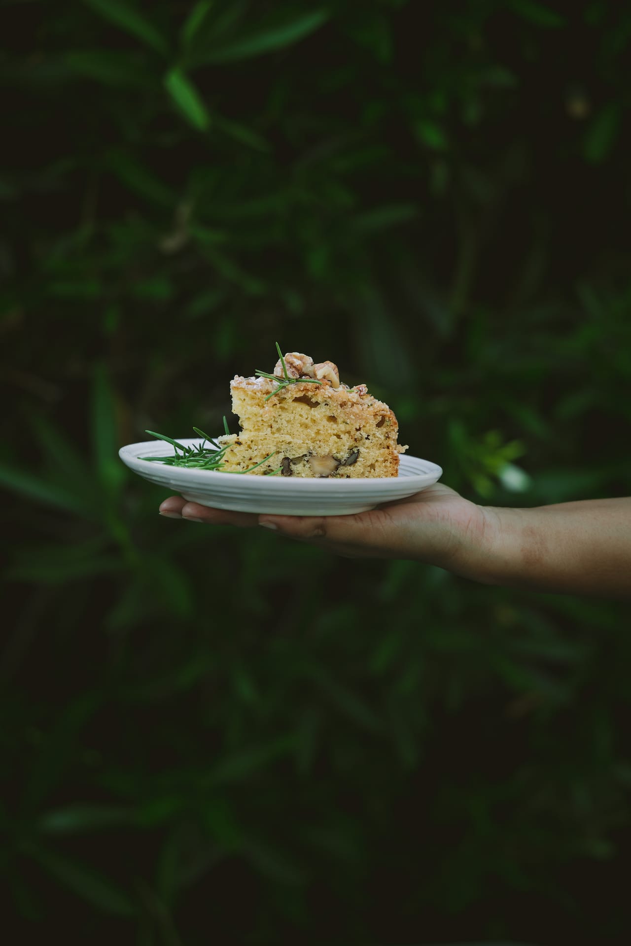 Coffee Cake with rosemary and walnut