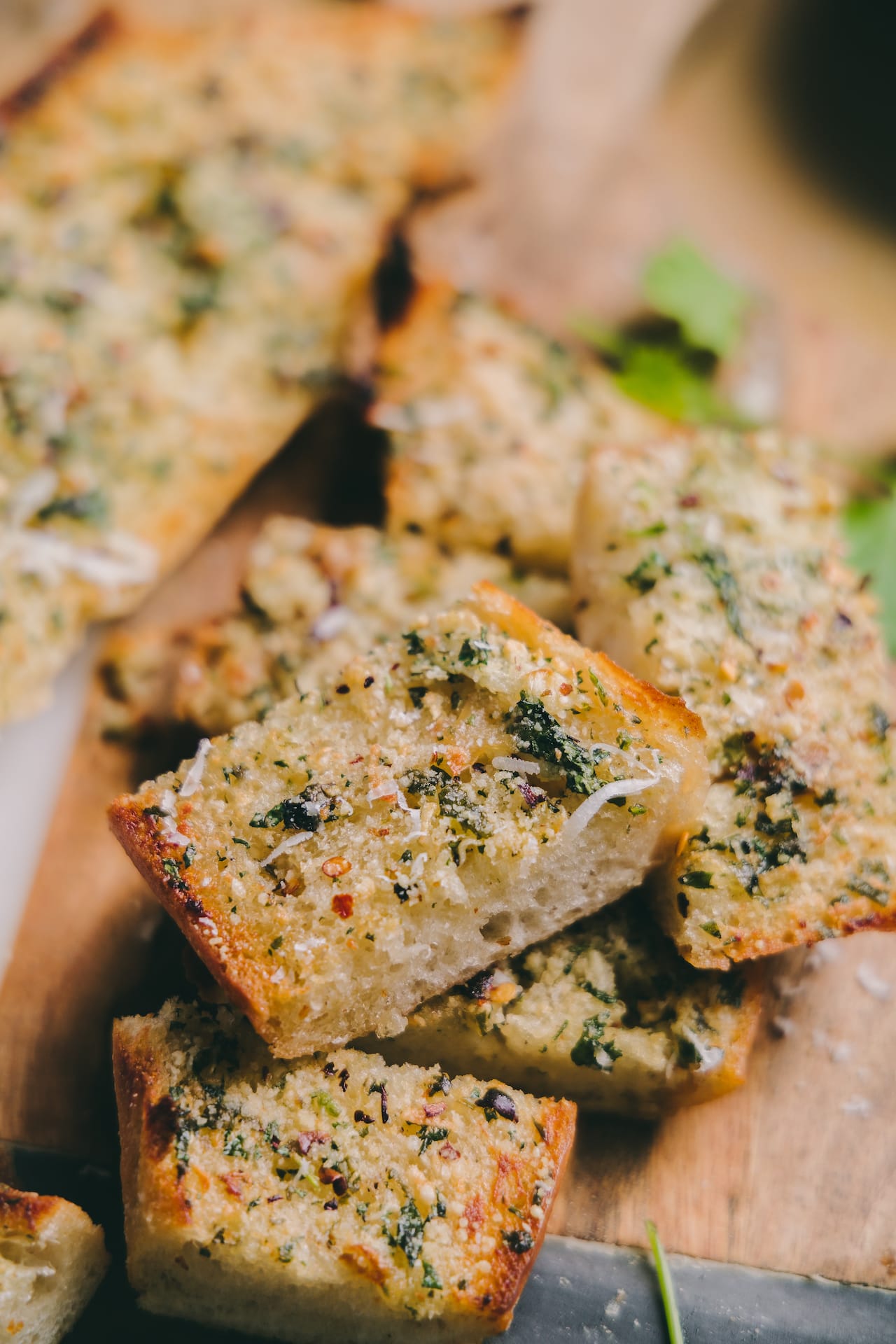 Garlic Bread with roasted garlic 