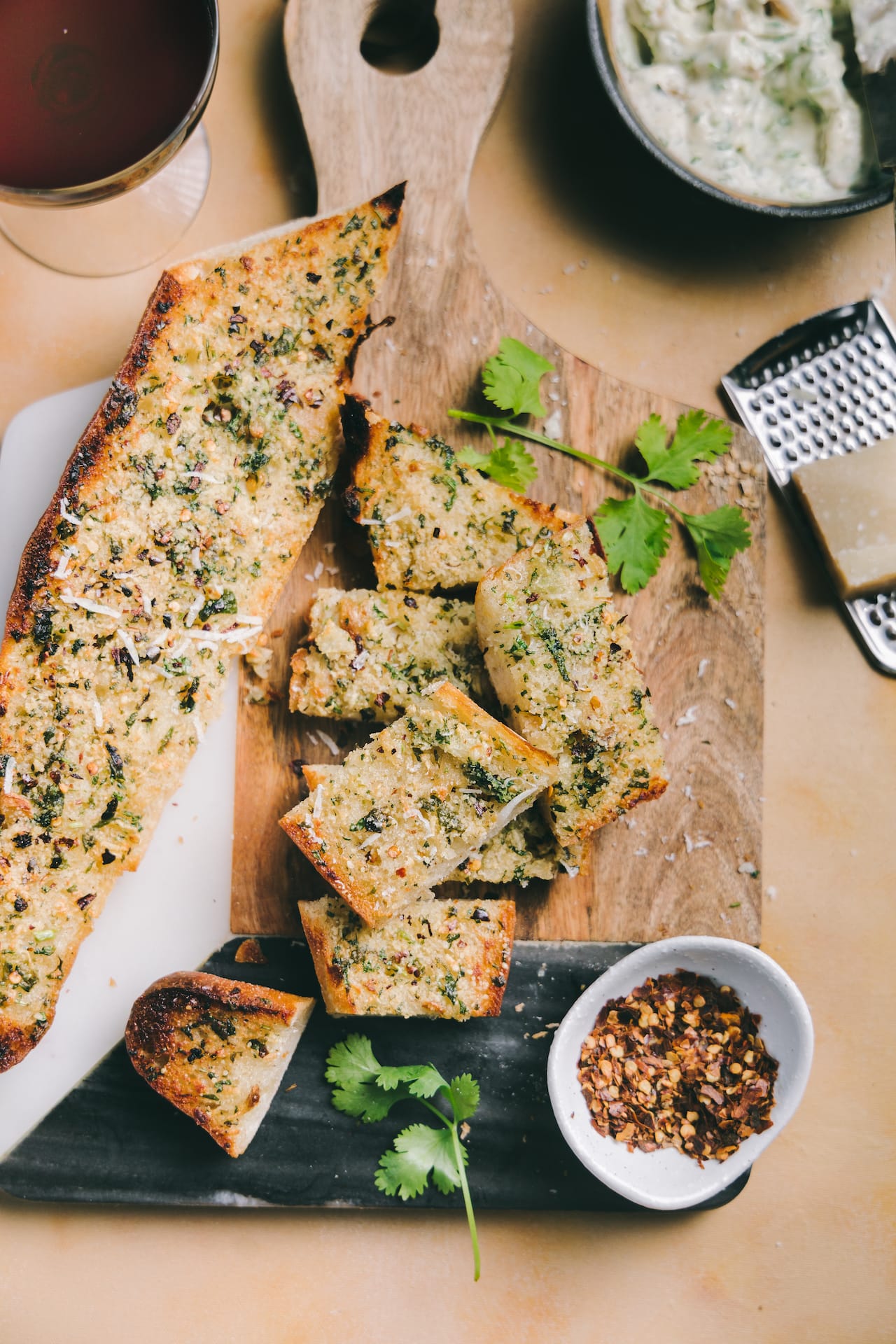 Garlic Bread with roasted garlic 