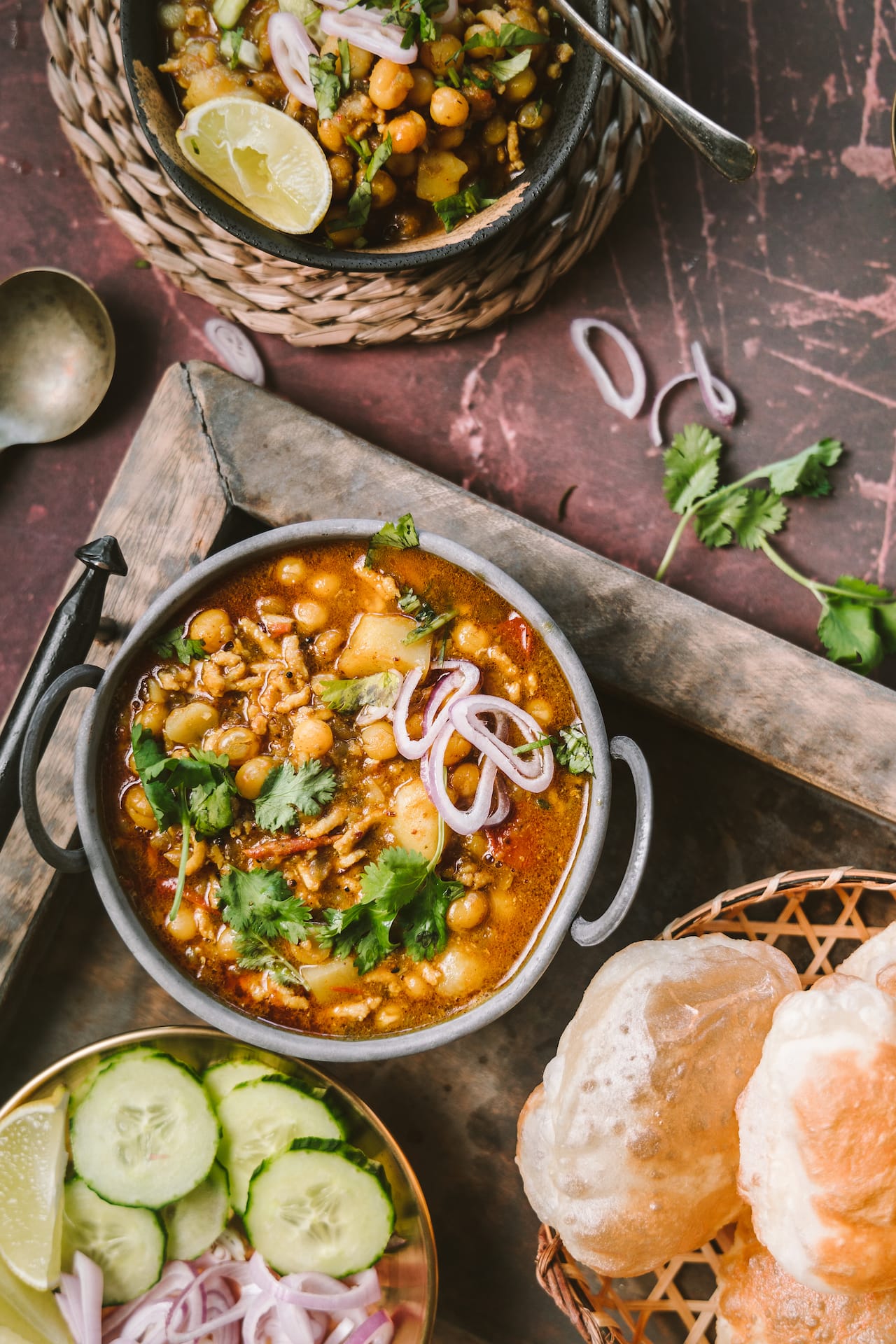 Chicken Ghugni - BENGALI RECIPE with yellow peas 