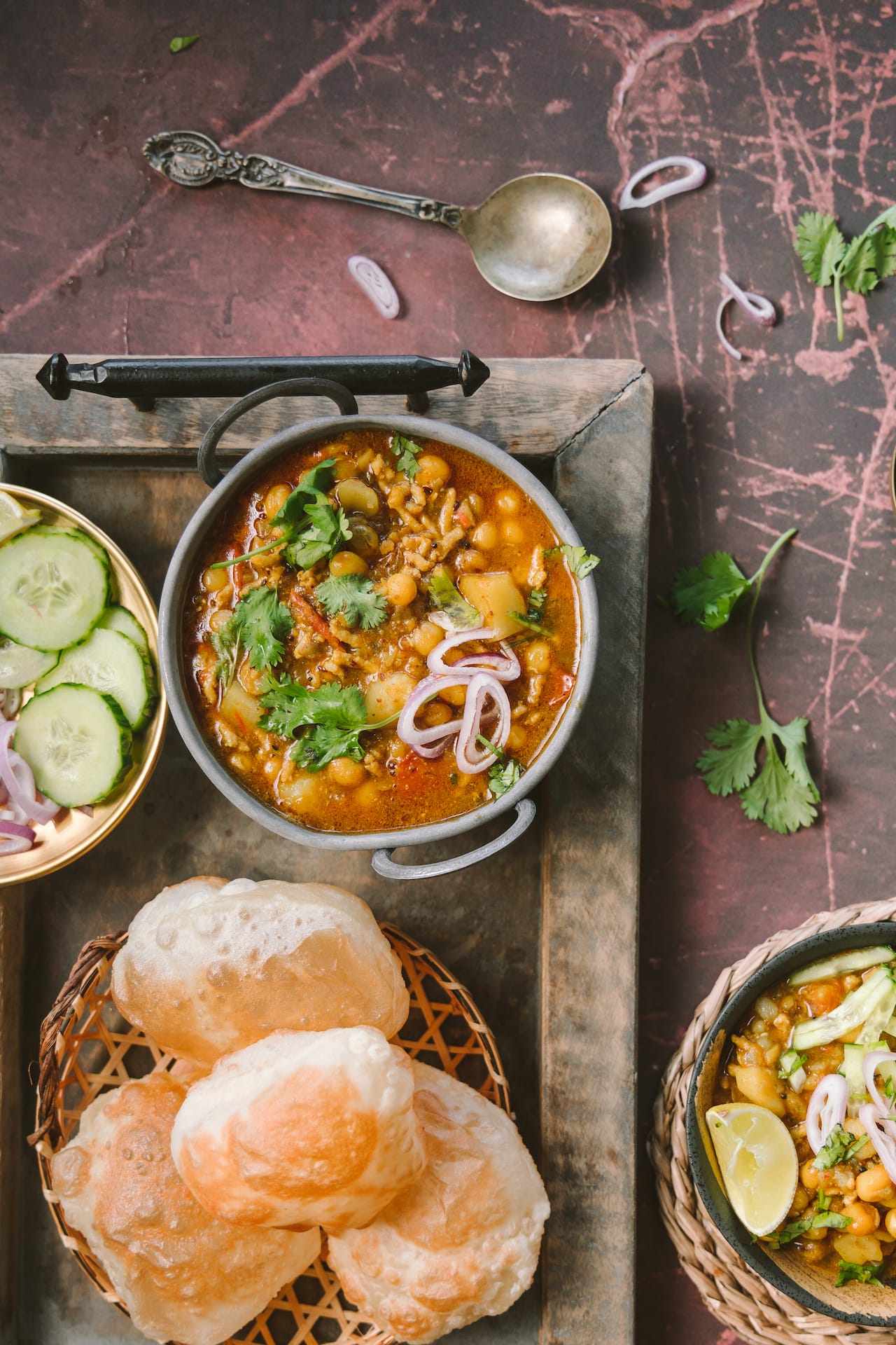 Chicken Ghugni - BENGALI RECIPE with yellow peas