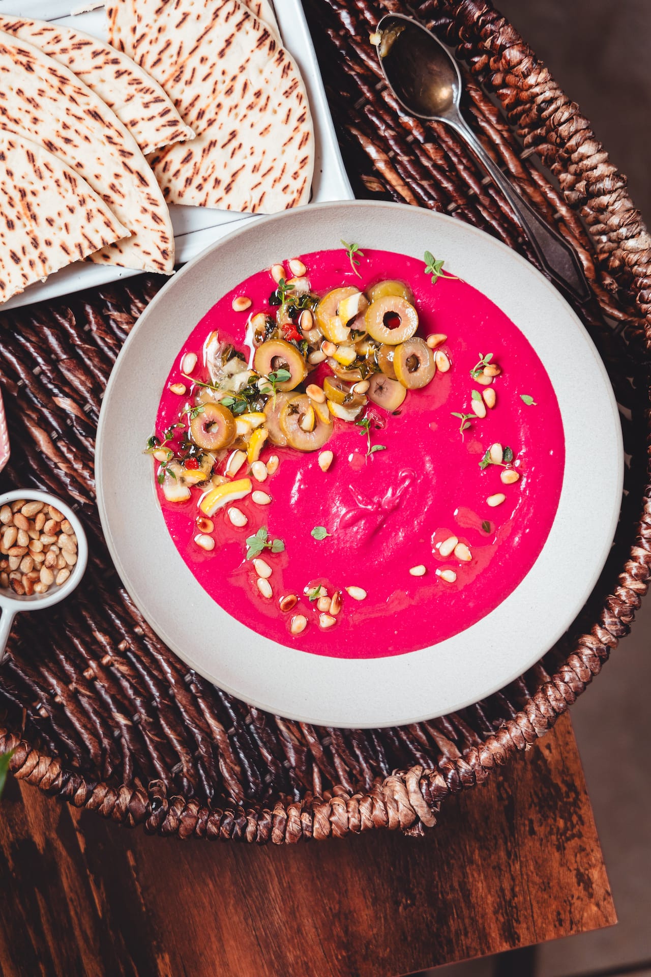 Beetroot bean dip